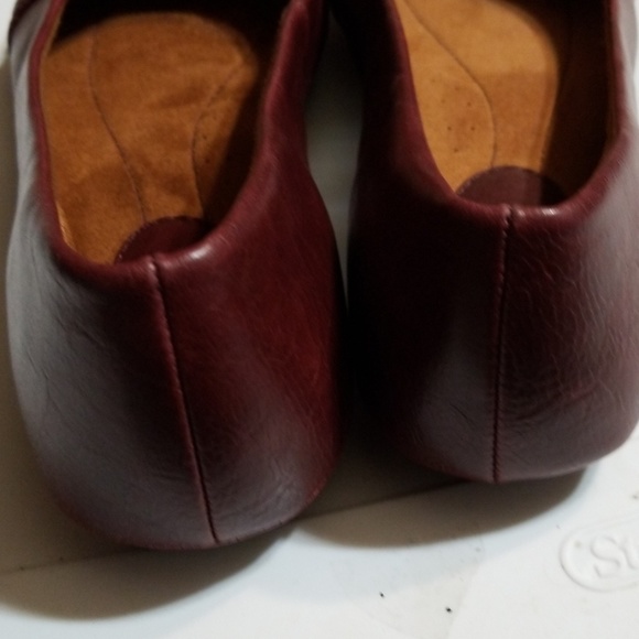 Euro by Sofft Slip on Wine NWOT 9M to 9.5 M - Picture 7 of 7